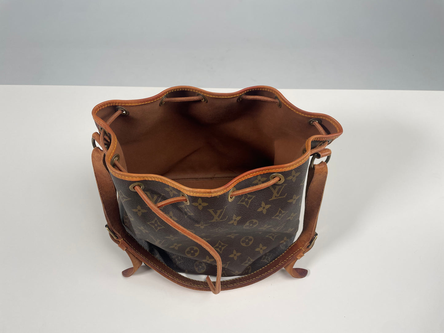 LOUIS VUITTON PETIT NOÉ