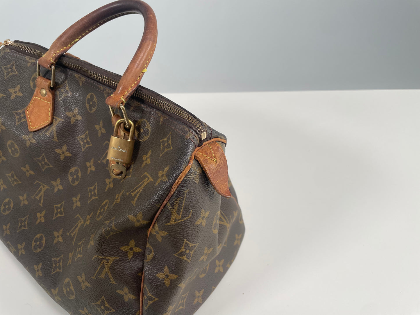 LOUIS VUITTON SPEEDY 30