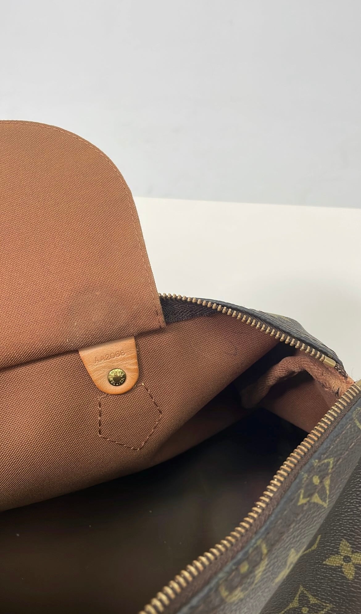 LOUIS VUITTON SPEEDY 35