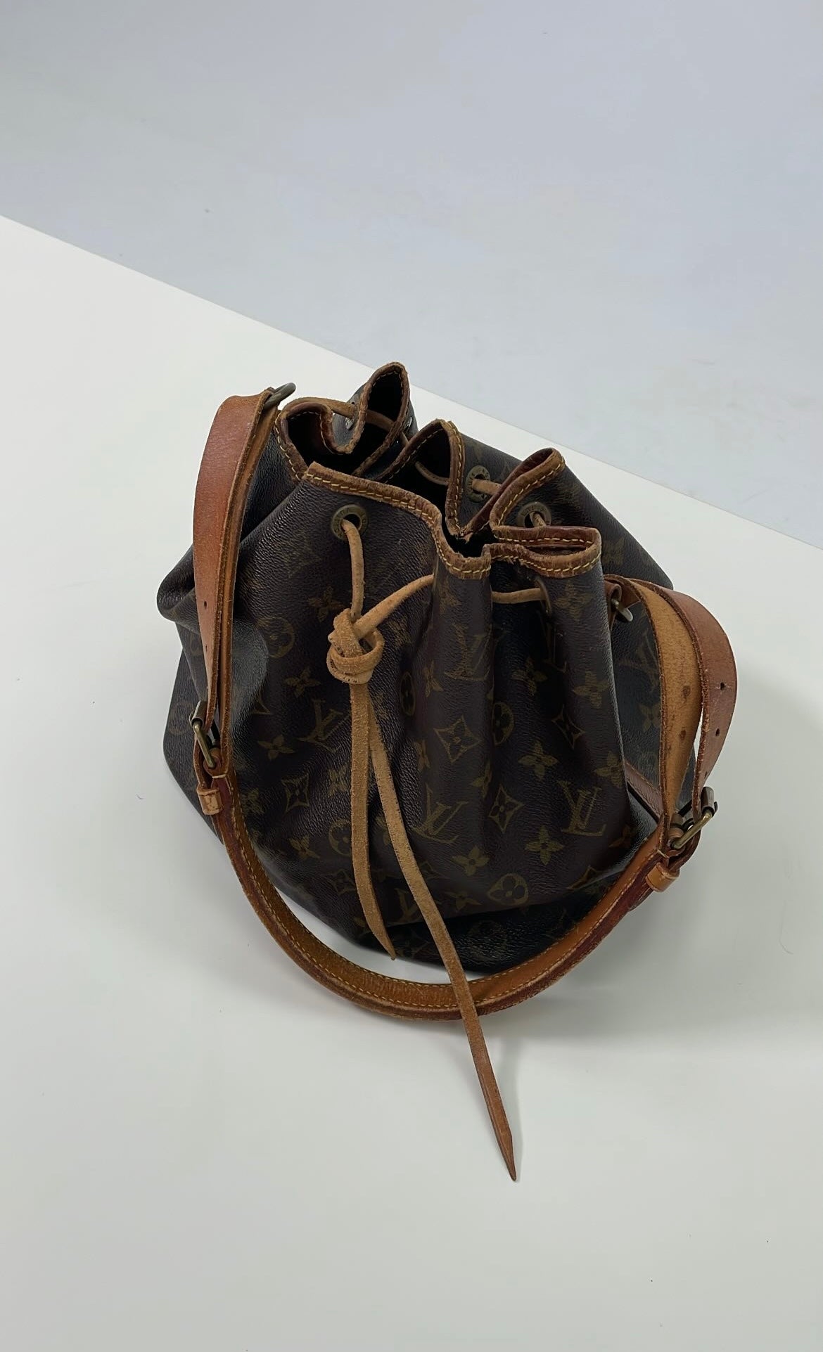 LOUIS VUITTON PETIT NOÉ